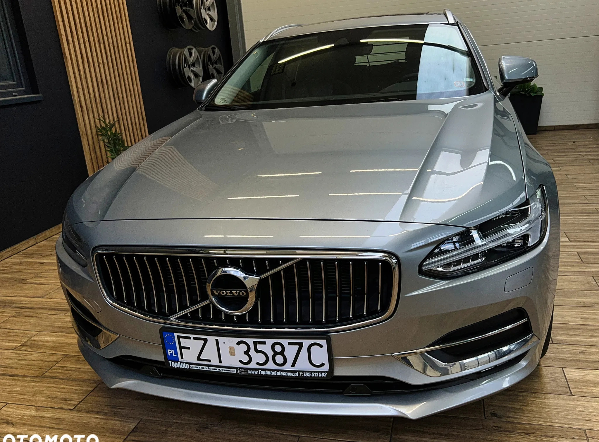 Volvo V90 cena 127900 przebieg: 94000, rok produkcji 2017 z Ośno Lubuskie małe 704